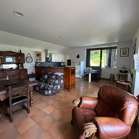 Bonjour Dans Ancienne Ferme Familiale Holiday home Ploerdut