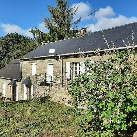 Holiday home Bonjour Dans Ancienne Ferme Familiale