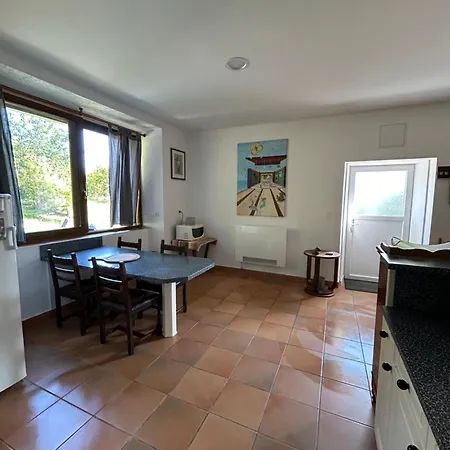 Bonjour Dans Ancienne Ferme Familiale Holiday home Ploerdut